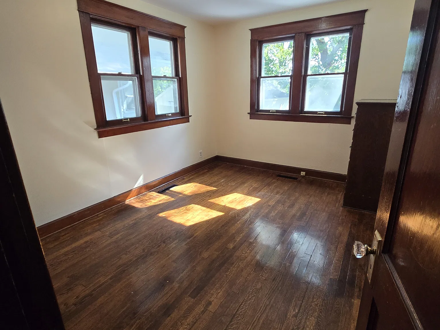 419 W Walnut Street Independence MO 64050 - 1 — Photo 2