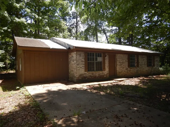 513 Pickering St, Mooringsport, LA 71060