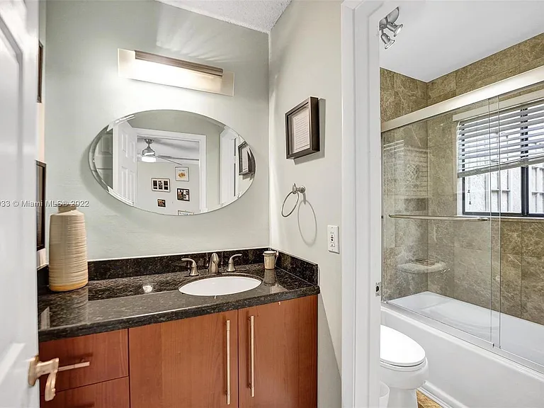 22322 Pineapple Walk Dr — Photo 35
