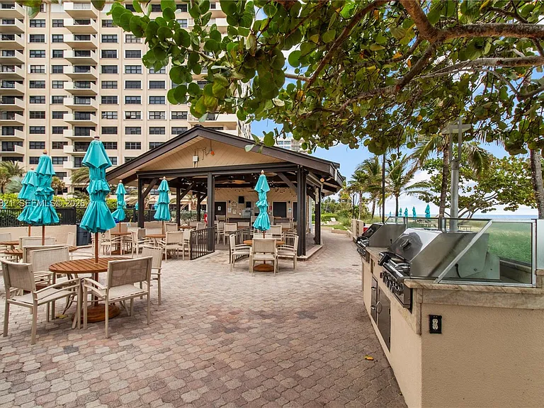 4900 N Ocean Blvd #1601 — Photo 39