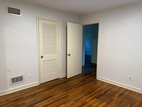 5th image of 1311 Merrycrest Dr