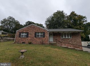 281 Paoli Ave, Philadelphia, PA 19128