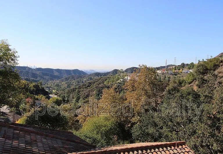 3694 Berwick Dr — Photo 21