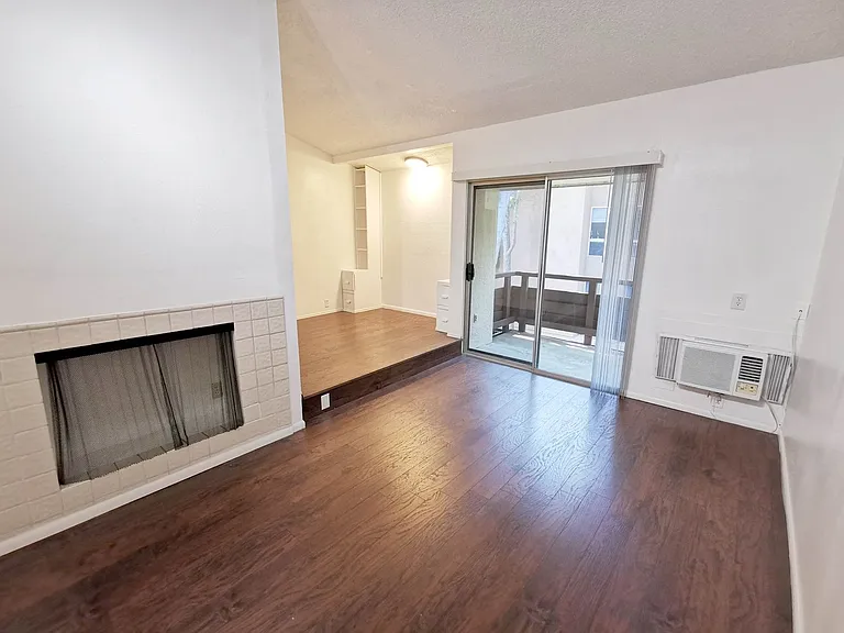 1605 Hotel Cir S #B312 — Photo 4