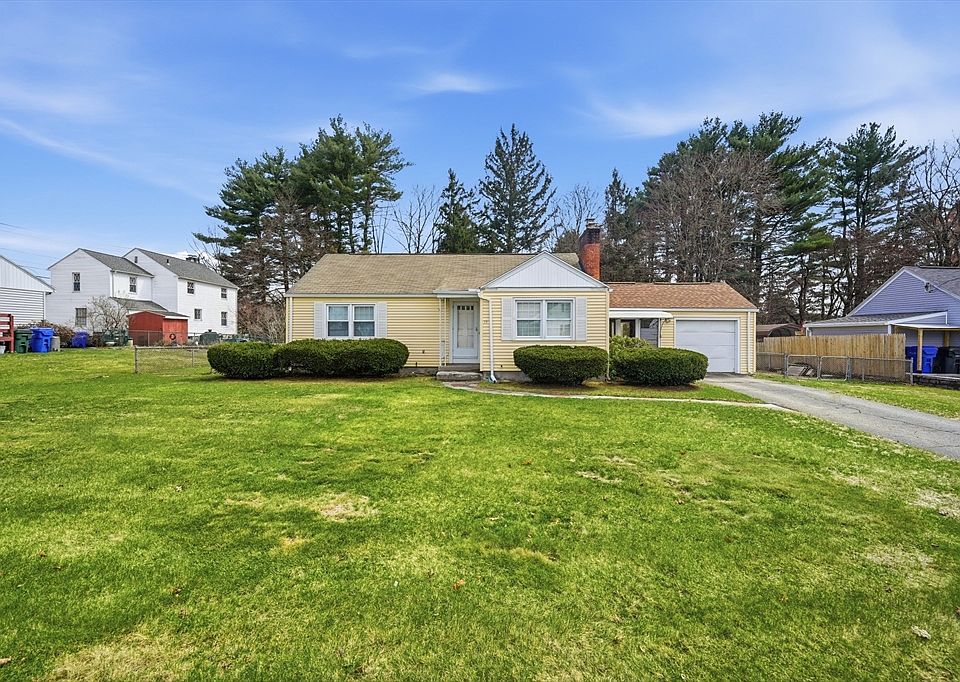 1st image of 15 Kingoke Ln