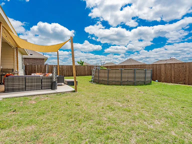 1034 Manuel Dr — Photo 28