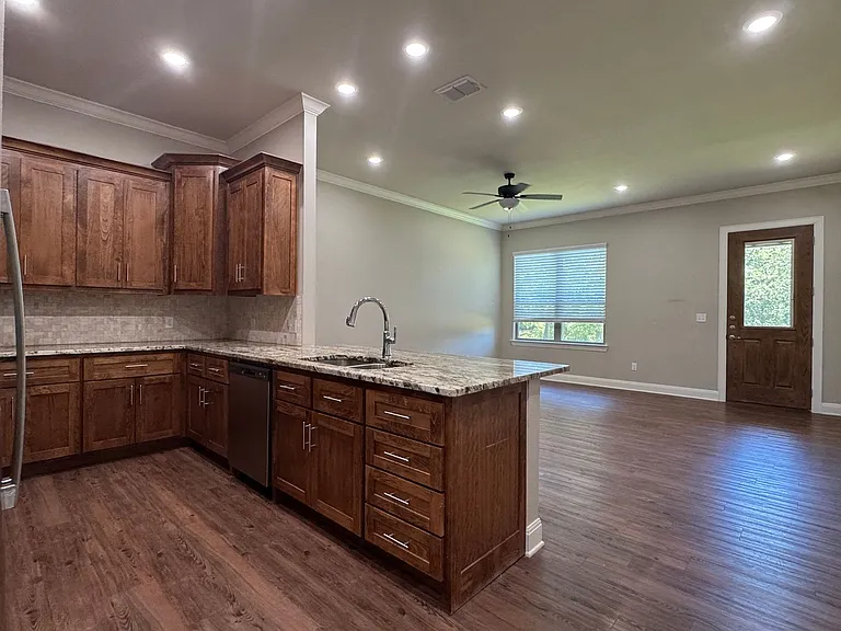 Creekview Estates — Photo 5