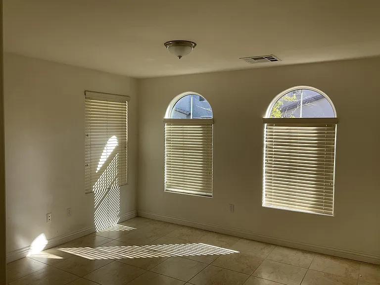 5667 Moccasin Point St — Photo 9