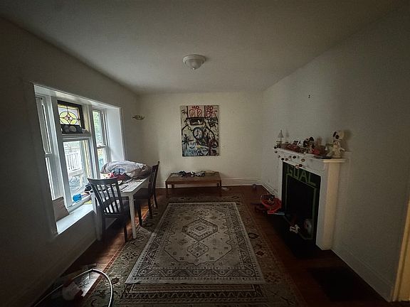 3rd image of 46 Arch St