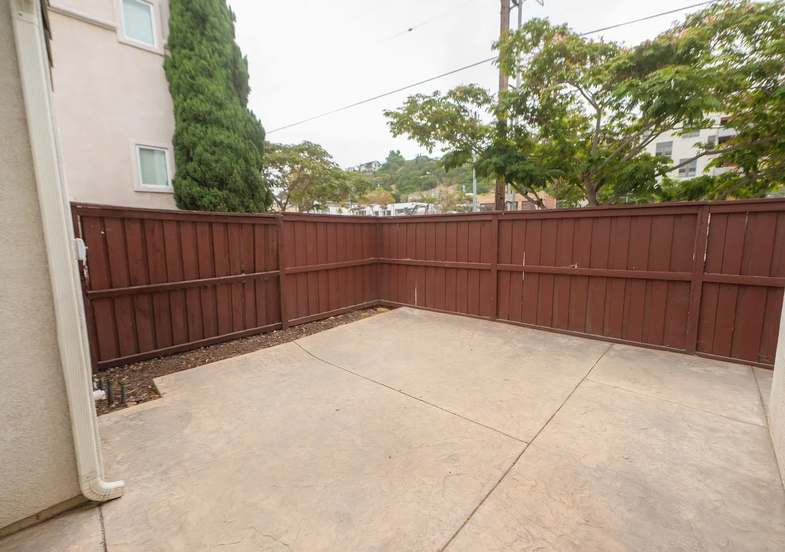 Amazing 3BR/2.5BA single family home! $3495/month — Photo 3