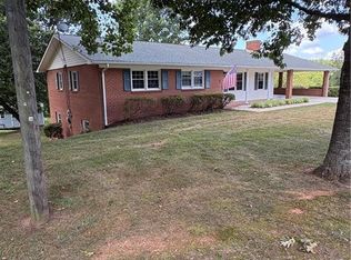 756 Welcome Home Ch Rd, North Wilkesboro, NC 28659