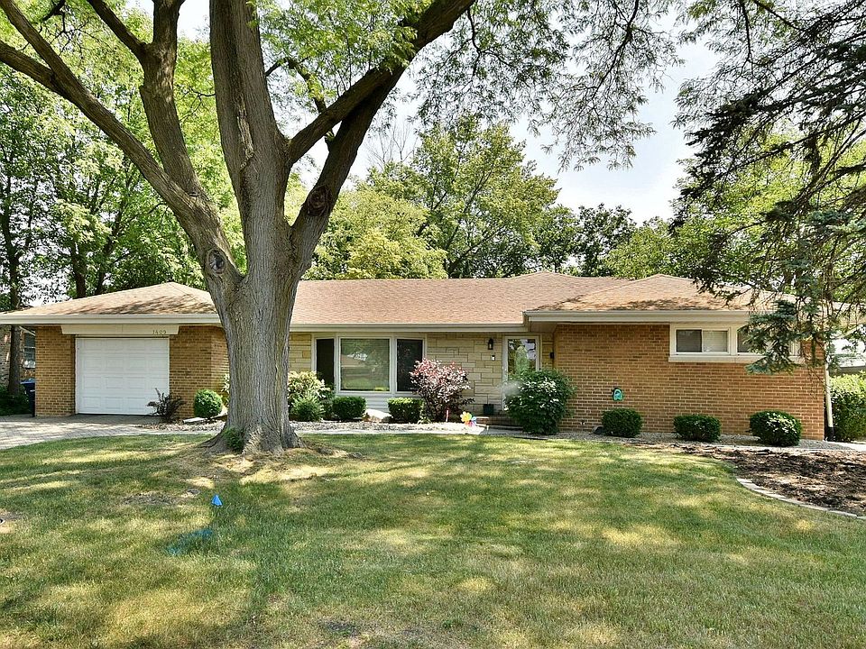 1st image of 1409 Robinhood Ln