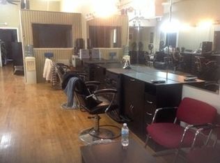 609 Howard St, Evanston, IL 60202