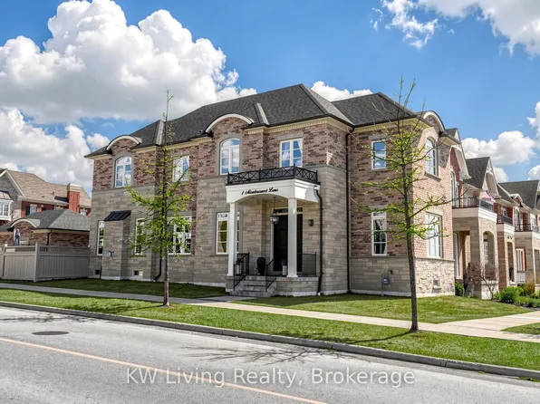 1 Meadowsweet Ln, Richmond Hill, ON L4E 1B8