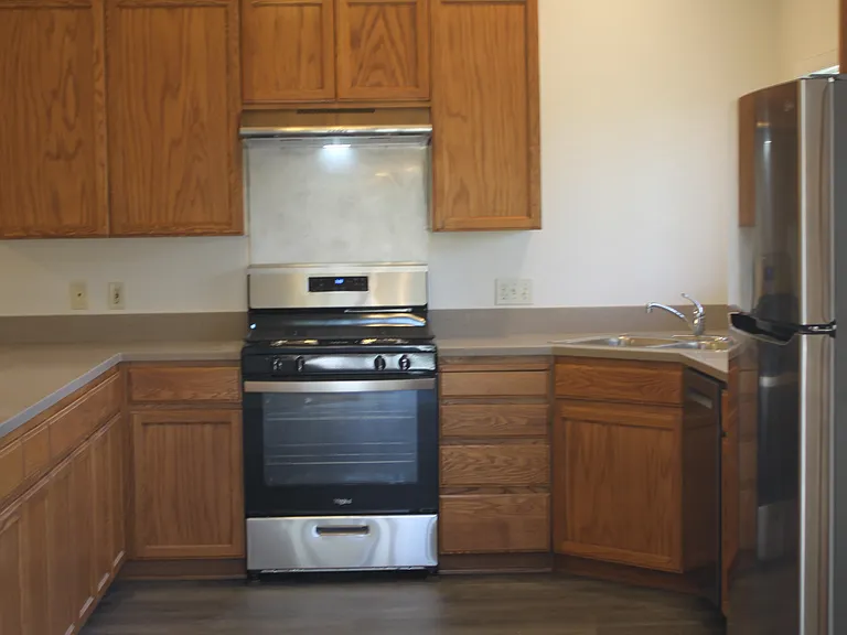 533 Central Ave #B — Photo 6