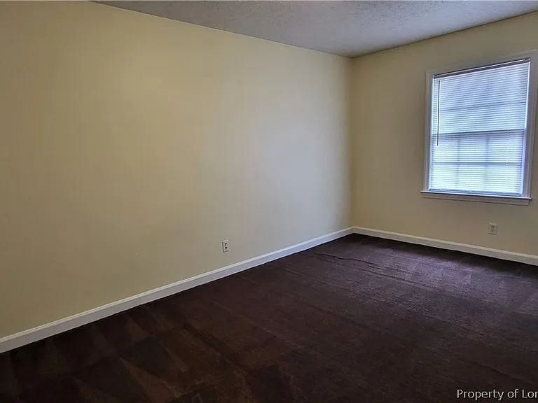 1005 N Elm St #26 — Photo 4