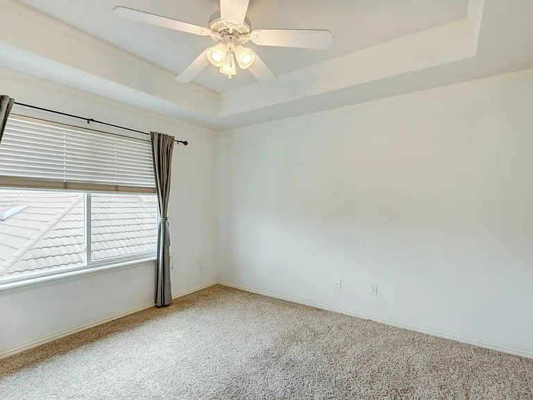 2804 Vermont Ct — Photo 27