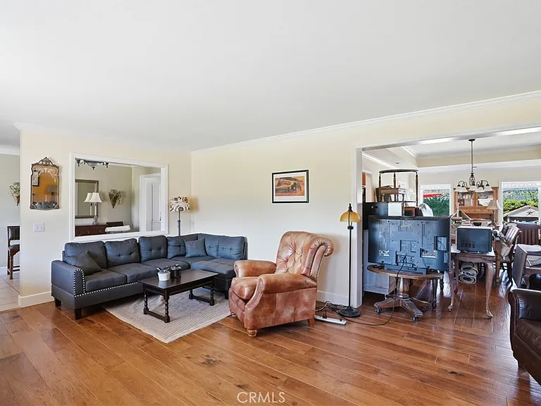 2611 Janin Way — Photo 9