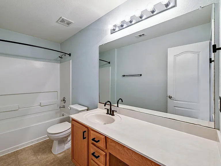 214 Briarwood Dr — Photo 26