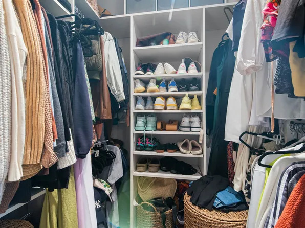 919 Park Avenue image 13 of 18