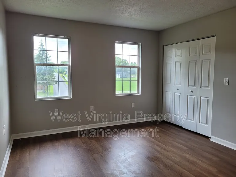 3751 Summerlee Rd #11 — Photo 4
