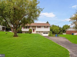 2980 Westwind Ln, York, PA 17404