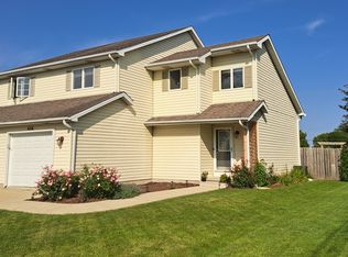 414 Ravinia Dr, Shorewood, IL 60404