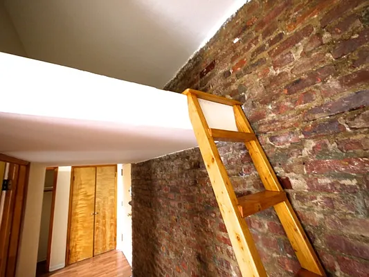 Rented by New York Residence | media 29