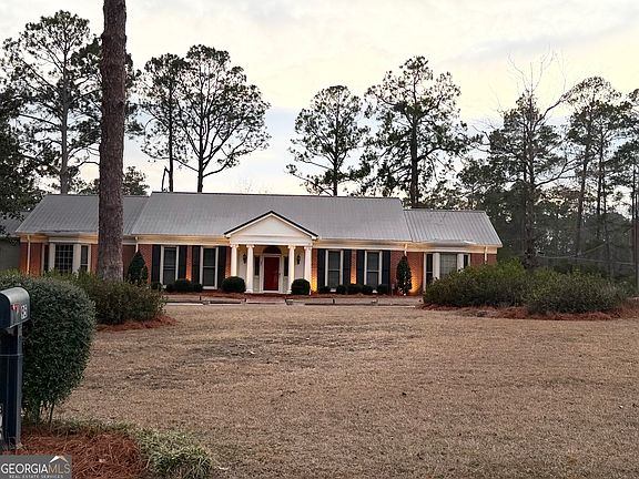 3rd image of 95 W Willow Creek Ln