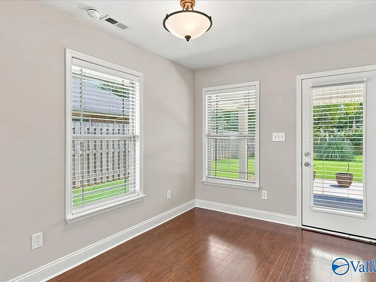 5015 Montauk Trl SE — Photo 18