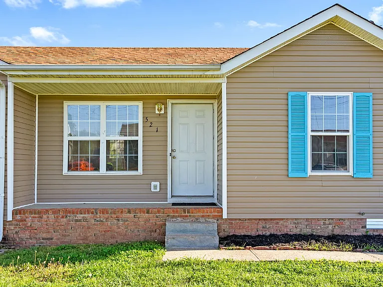 521 Gainey Dr — Photo 6
