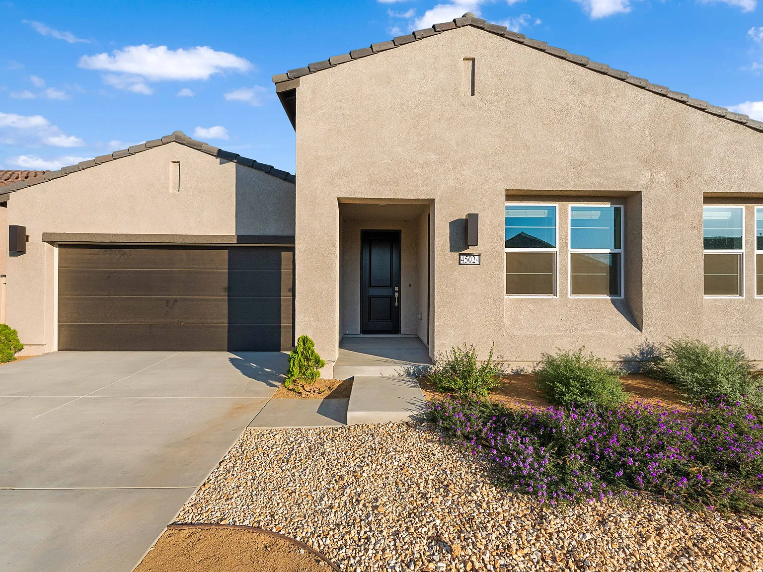 3 bed, 2059 sqft, $3,250 — Photo 4