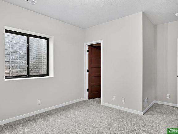 4th image of 20944 Ellison Ave
