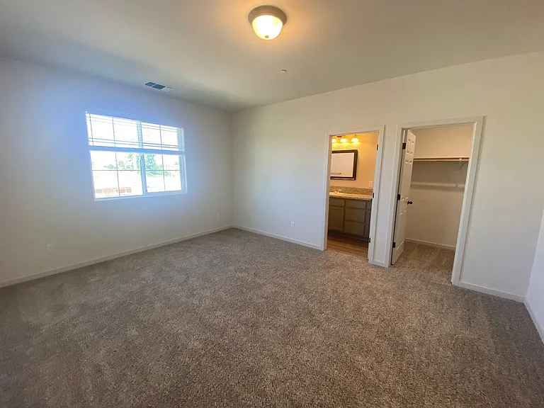 6824 Mangosteen Ln — Photo 14