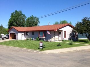 813 Dean Dr, Cut Bank, MT 59427