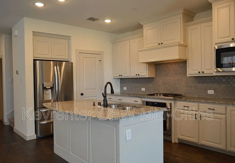 622 Cobblestone Ln — Photo 4