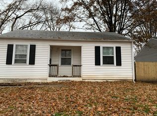 1004 NE 44th St, Kansas City, MO 64116