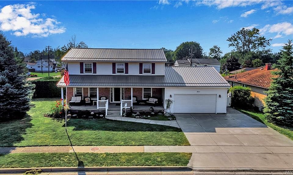 1st image of 4 Steiner Ave