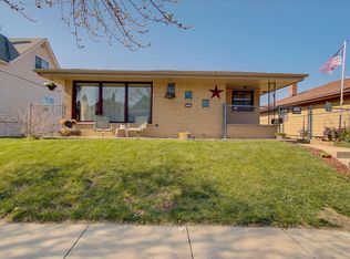 3848 E Barnard Ave, Cudahy, WI 53110