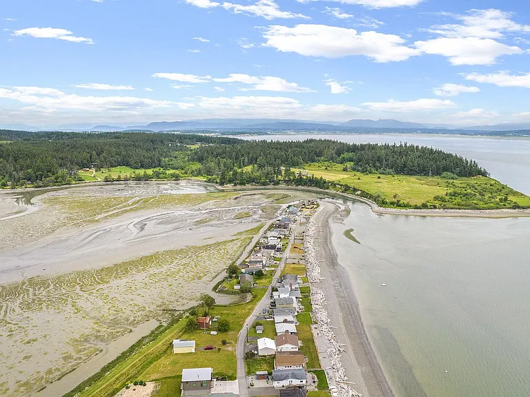 260 Driftwood Shores Rd — Photo 34