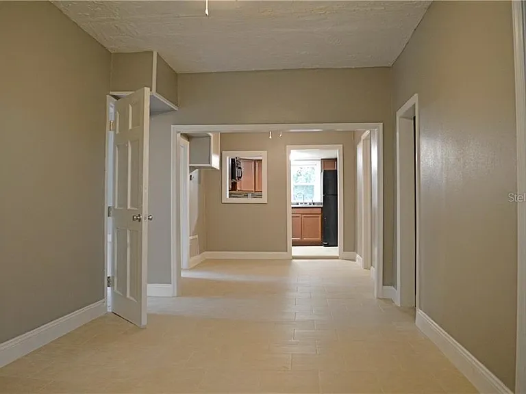 647 S Delaware Ave — Photo 6
