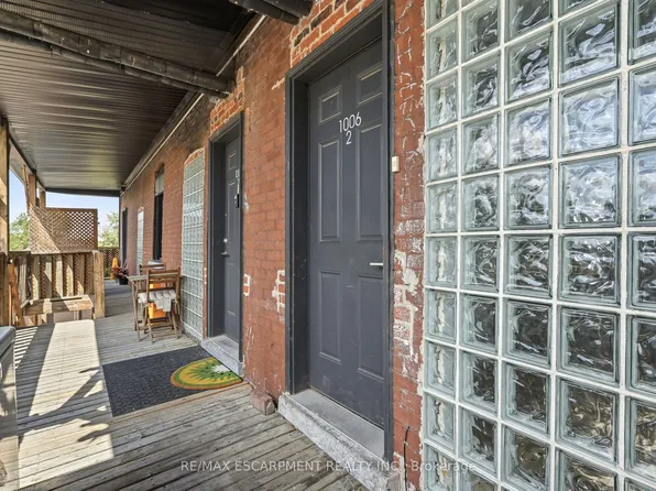 1006 King St E #2, Hamilton, ON L8M 1C8