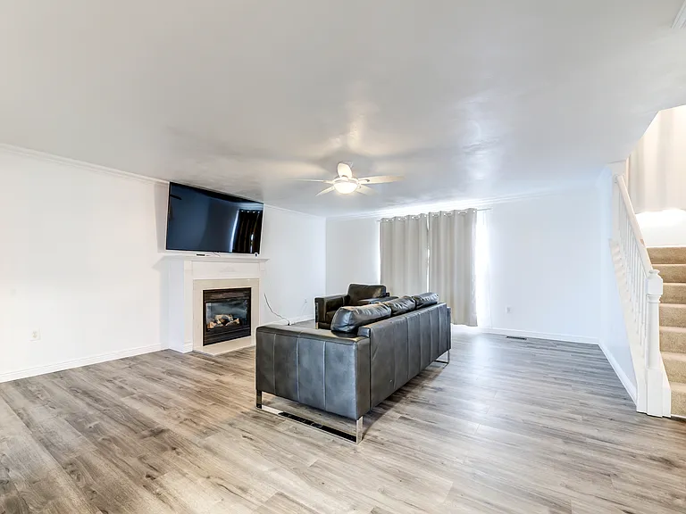 18 Pineview Valley Ct — Photo 17
