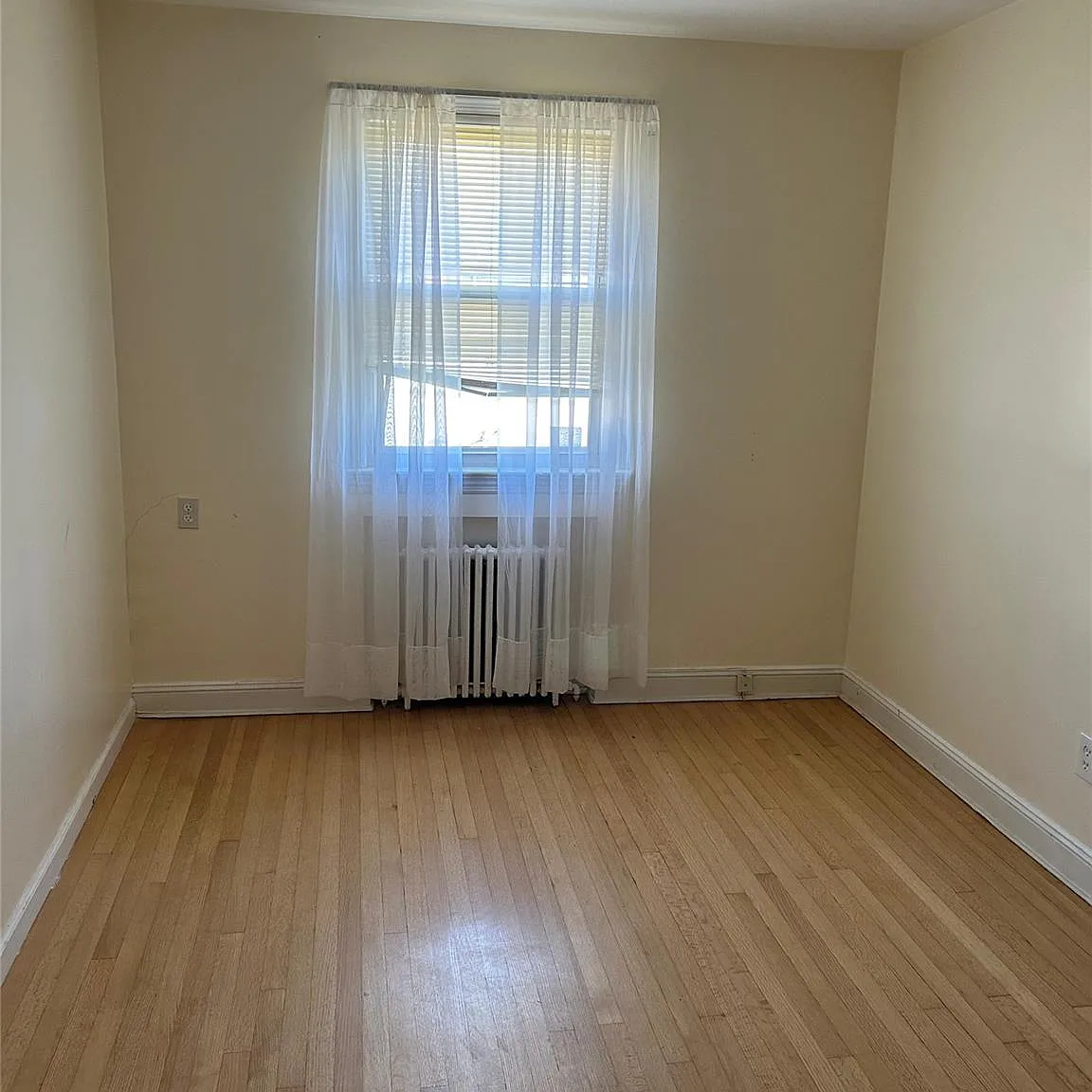 3 bed, 2.5 bath, 900 sqft, $4,995 — Photo 3