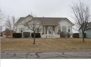 532 N Prairie Creek Dr, Kechi, KS 67067