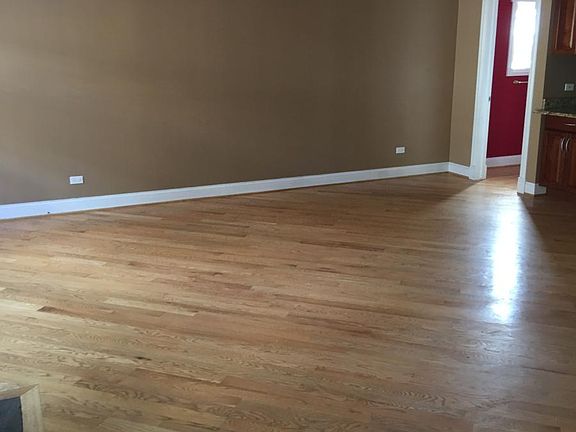 2nd image of 5055 N Western Ave #3