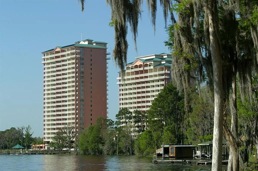 2 bed, 2.0 bath, 1078 sqft, $2,200 — Photo 1