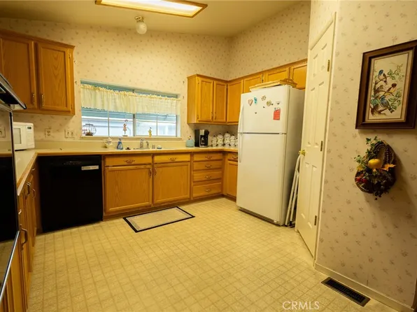 2050 Springfield Dr APT 210, Chico, CA 95928