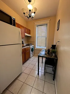 Rented by Fifth & Forever LLC | media 3