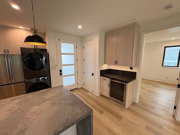 3rd image of 312 Saint Andrews Rd APT B
